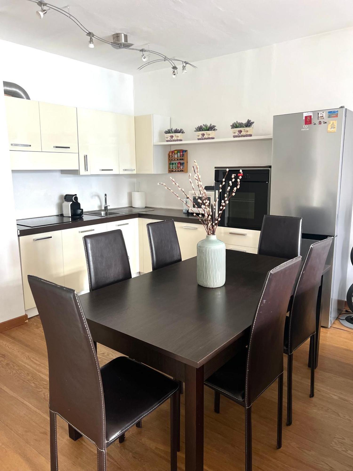 Elizaveta Apartment Oggebbio Bagian luar foto